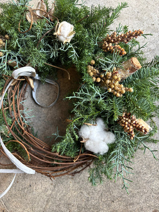 シンプルシックなクリスマスリース