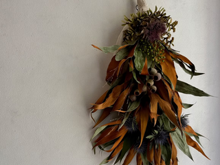 AUGUST LESSON ; GOLD LEAF SWAG